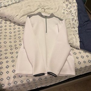 Under Armor Golf pullover